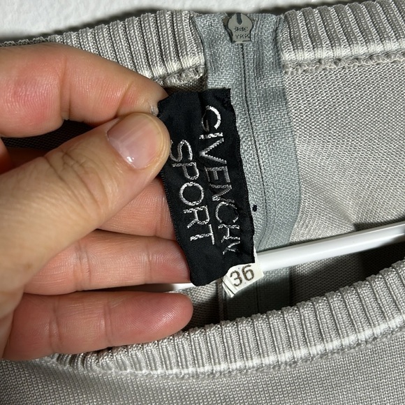 Vintage Givenchy Sport sweater - Picture 3 of 7